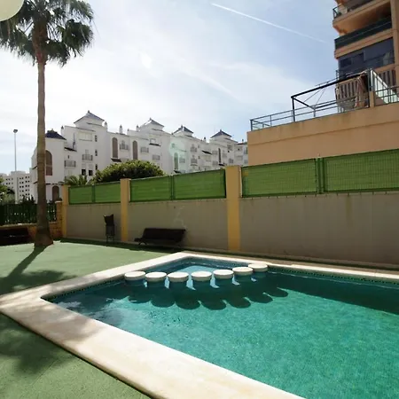 A40 - Marina Palace - 2004 Finestrat S.l. *
